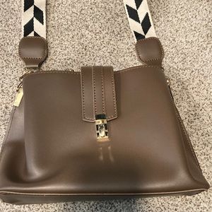 Ivy and Taylor purse.